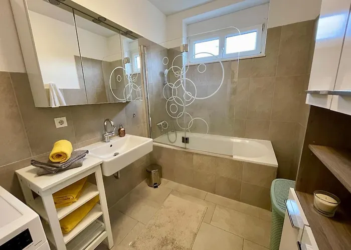 Modernes Cityapartment Mit Murblick Apartment Graz